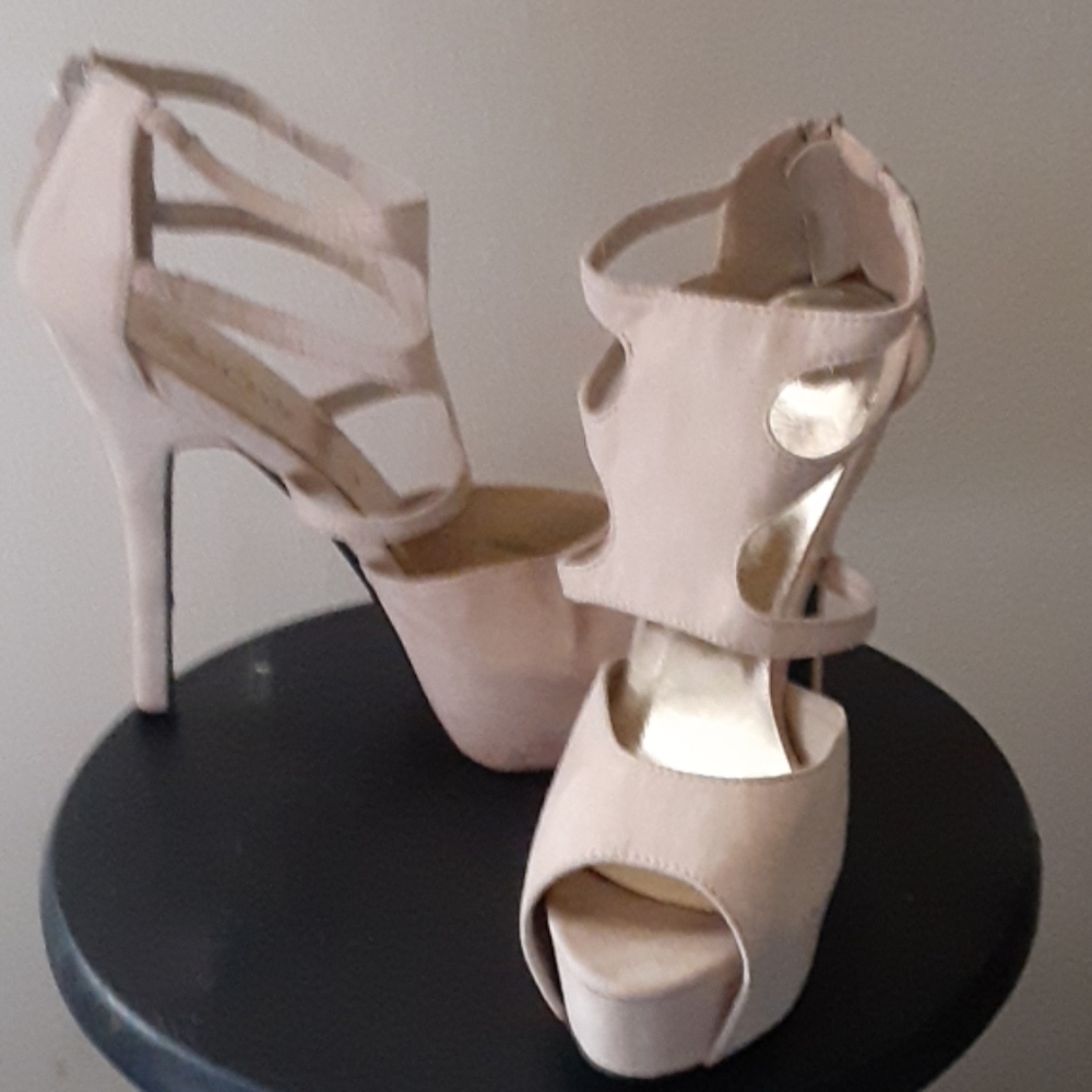 Tan heels